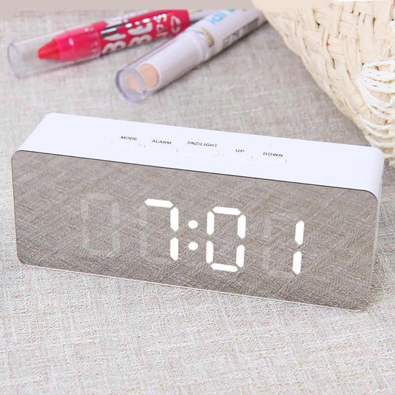 Horloge LED Multifonction avec Miroi