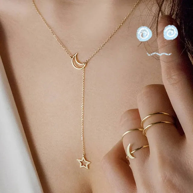 Collier à Deux Feuilles – Élégance et Simplicité