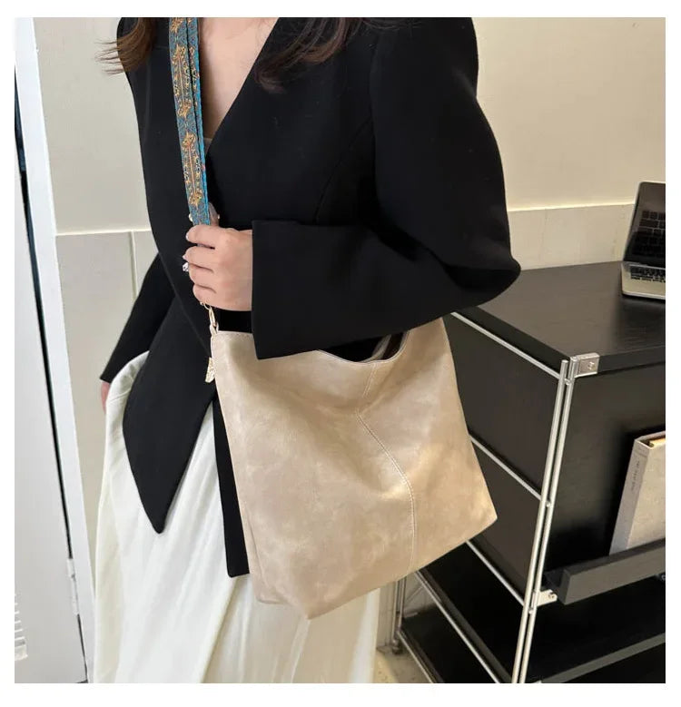 Sac Seau Vintage en Similicuir – Élégance & Intemporalité