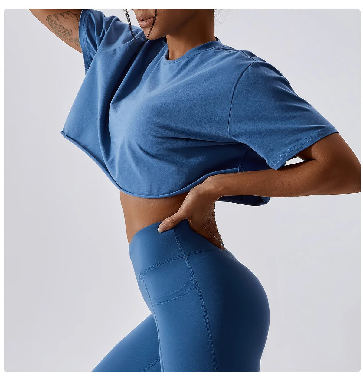 Tenu de Yoga à Manches Courtes – Sport, Confort & Style
