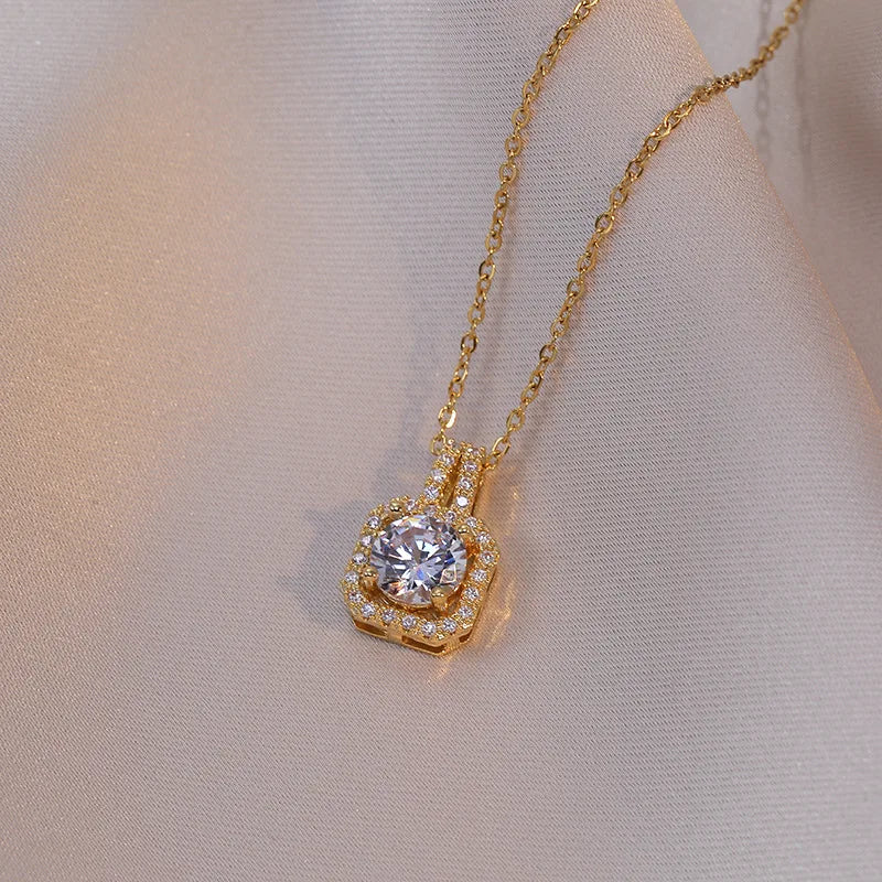 Collier Classique Chaîne Acier Inoxydable & Pendentif Carré en Zircon