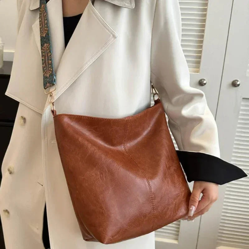 Sac Seau Vintage en Similicuir – Élégance & Intemporalité