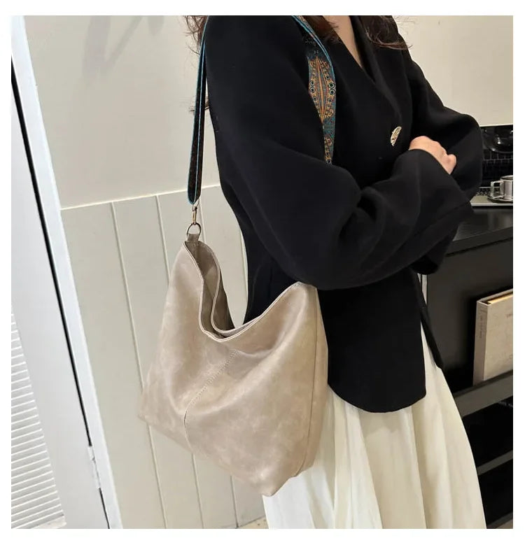 Sac Seau Vintage en Similicuir – Élégance & Intemporalité