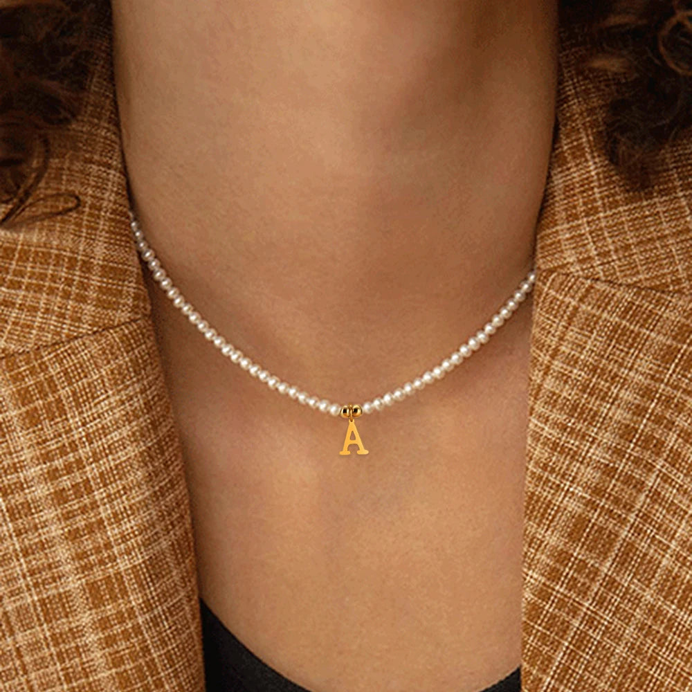 Collier Perles & Initiale – Acier Inoxydable