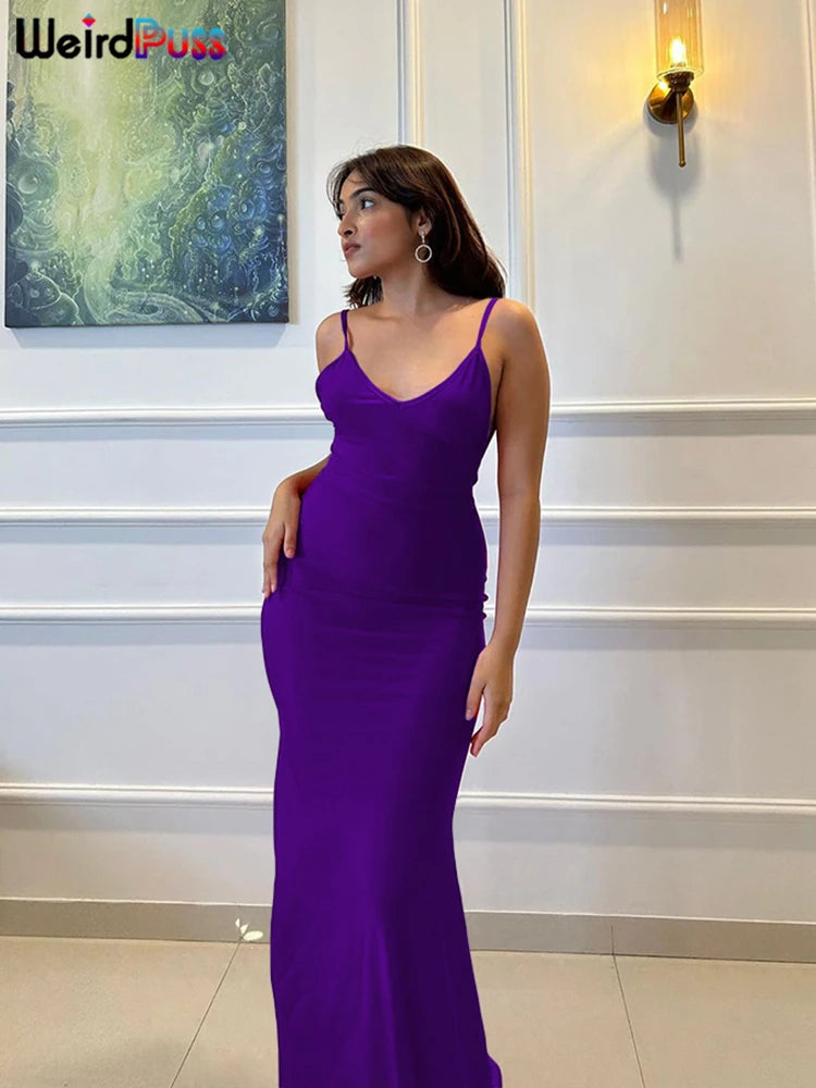 Glamour & Seduction - Elegant Backless Long Dress