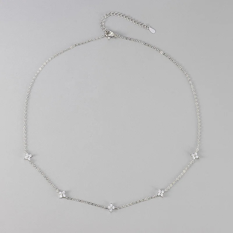 Collier Trèfle à Quatre Feuilles en Zircon – Plaqué Or 18K
