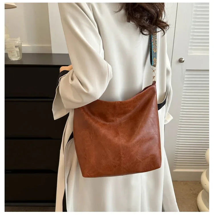 Sac Seau Vintage en Similicuir – Élégance & Intemporalité