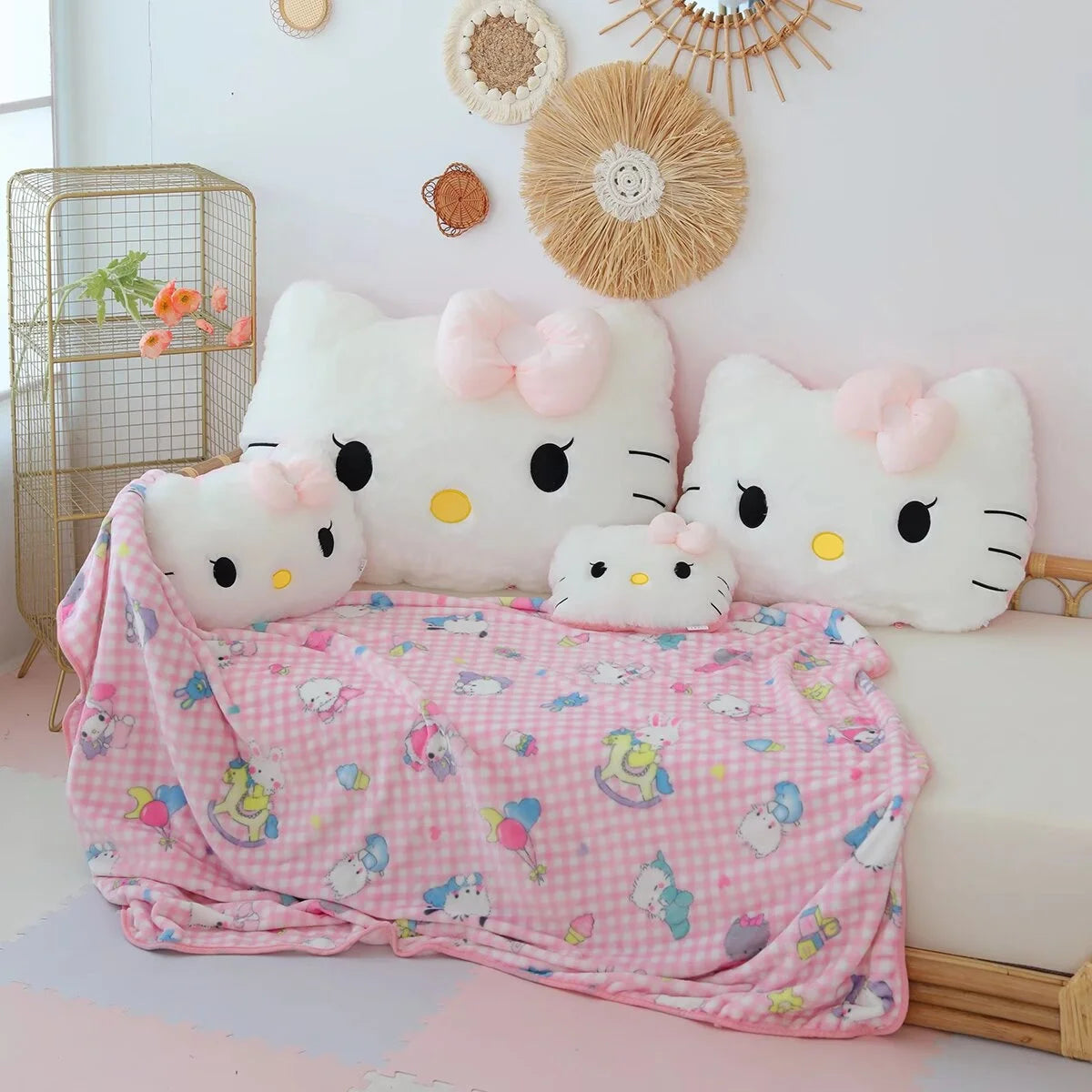Coussin Dossier Géant Hello Kitty – Douceur et Confort