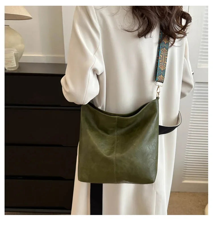 Sac Seau Vintage en Similicuir – Élégance & Intemporalité