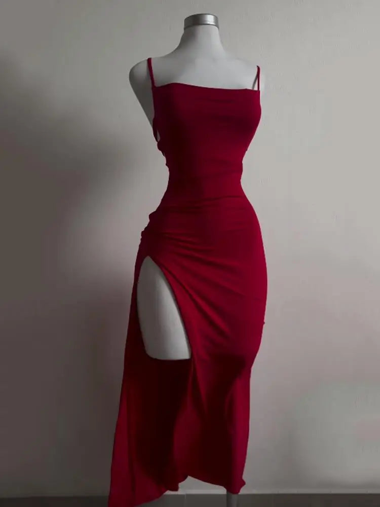 Summer Dresses 2025 – Elegant, Sensual & Trendy