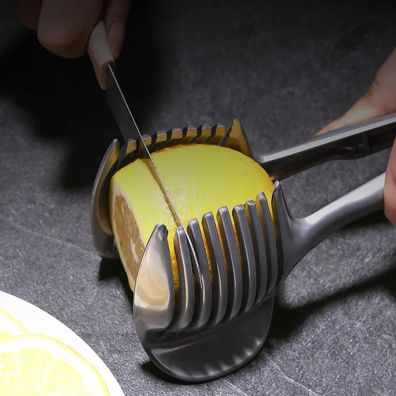 Pince Coupe-Fruits & Légumes – Pratique & Polyvalente
