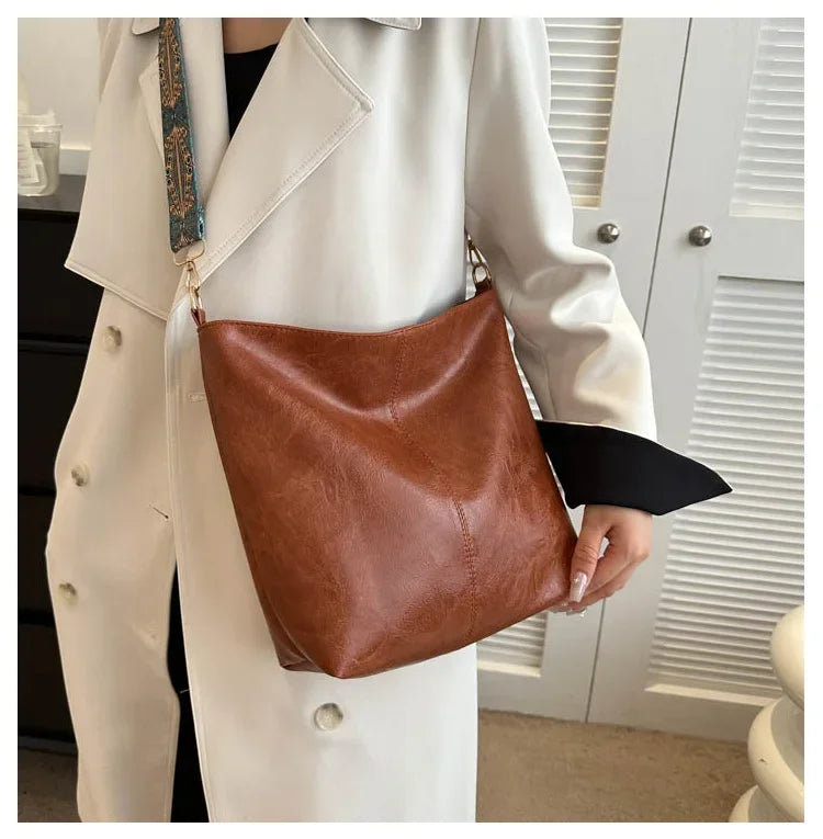 Sac Seau Vintage en Similicuir – Élégance & Intemporalité