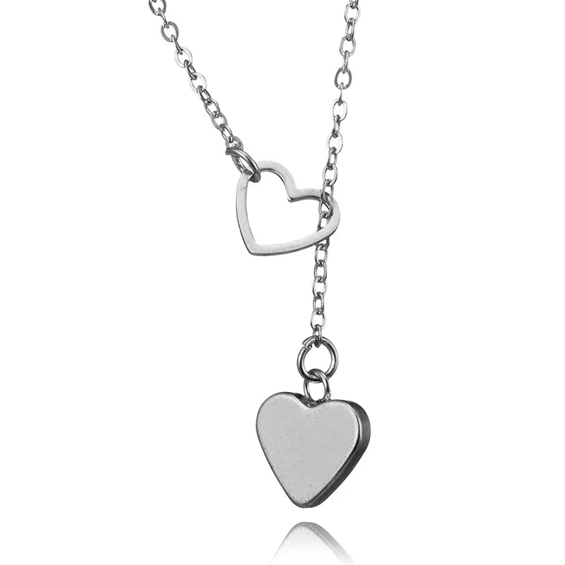 Collier à Deux Feuilles – Élégance et Simplicité