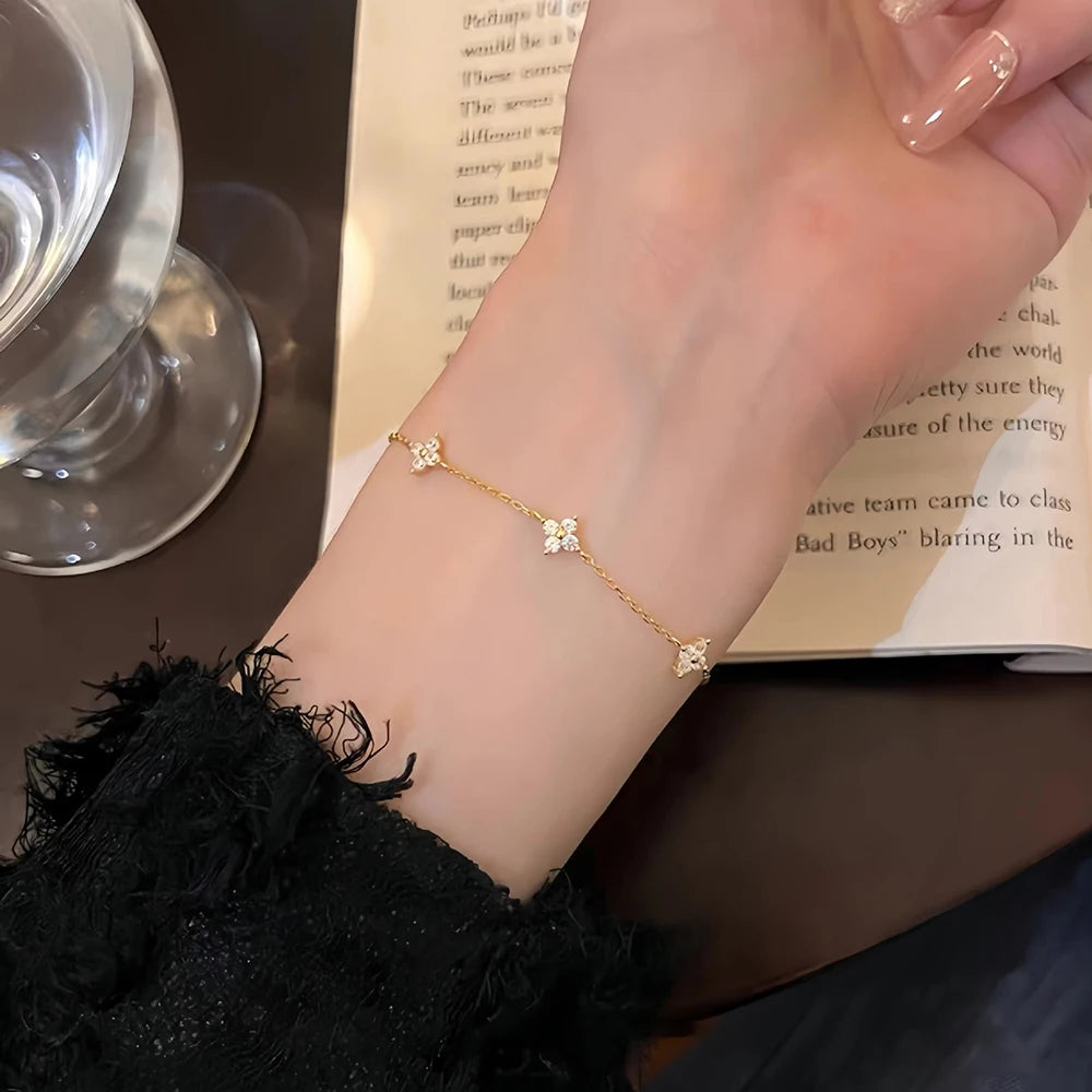 Collier Trèfle à Quatre Feuilles en Zircon – Plaqué Or 18K