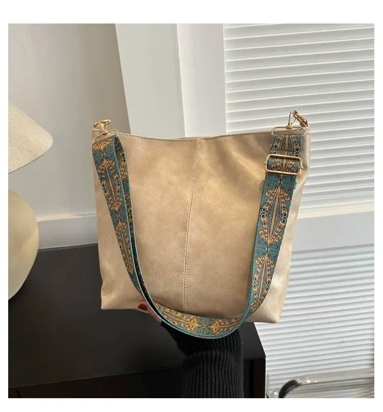Sac Seau Vintage en Similicuir – Élégance & Intemporalité