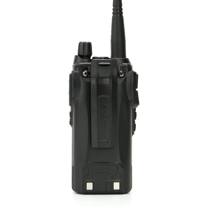 يعد جهاز BaoFeng UV-82 (8W) جهاز اتصال لاسلكي قوي ثنائي النطاق