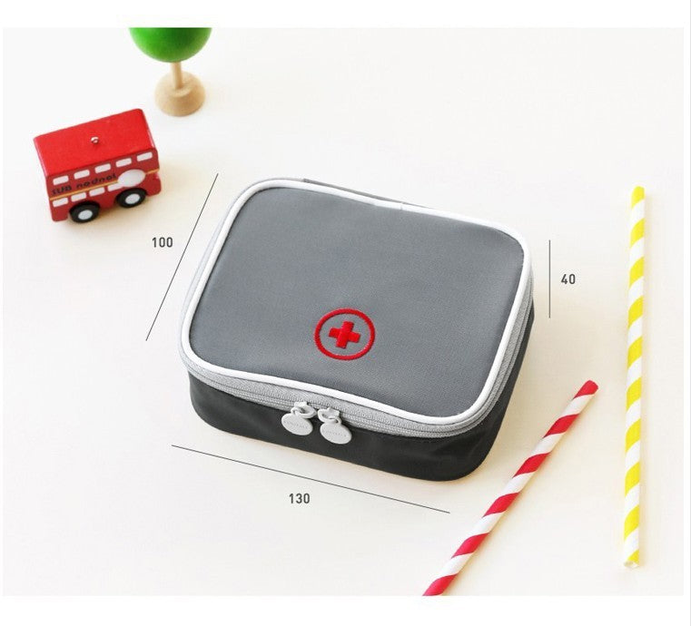 Trousse Médicale Portable – Idéale pour les Voyages