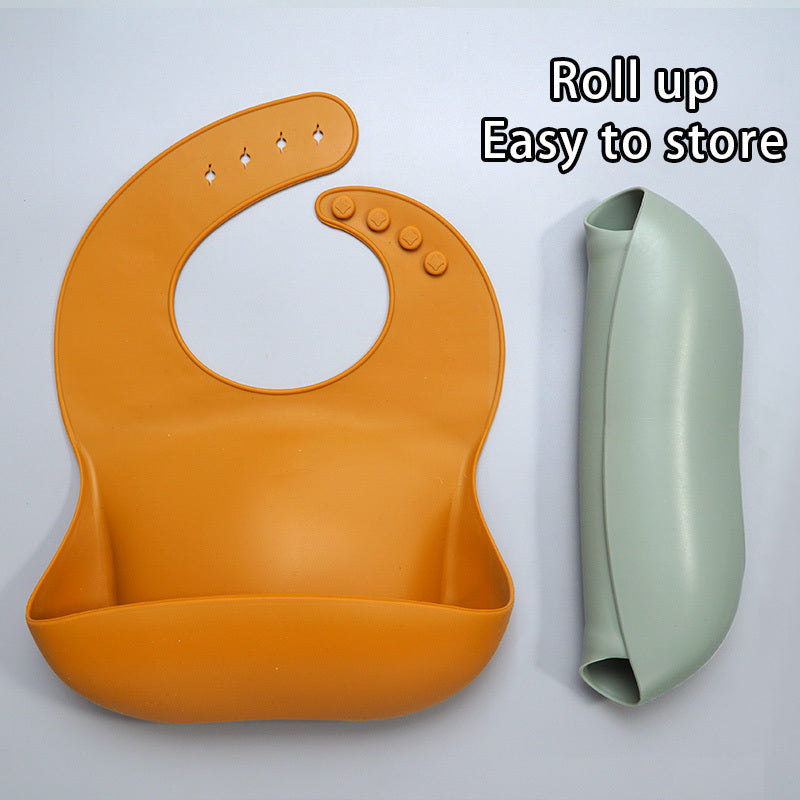 Bavoir en silicone souple et imperméable