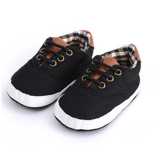 Chaussures en Toile pour Bébé – Souples & Confortables