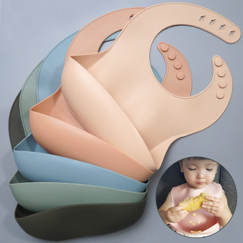 Bavoir en silicone souple et imperméable