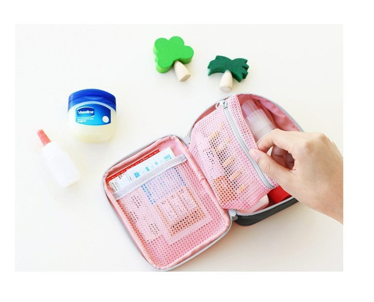 Trousse Médicale Portable – Idéale pour les Voyages