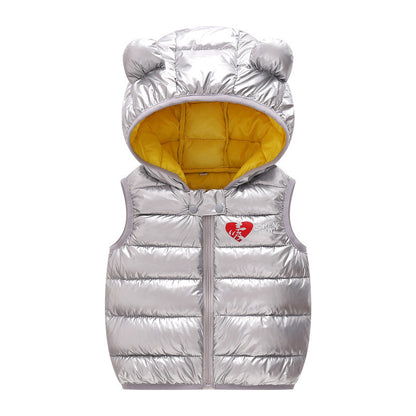 Sleeveless jackets and hooded jackets for children