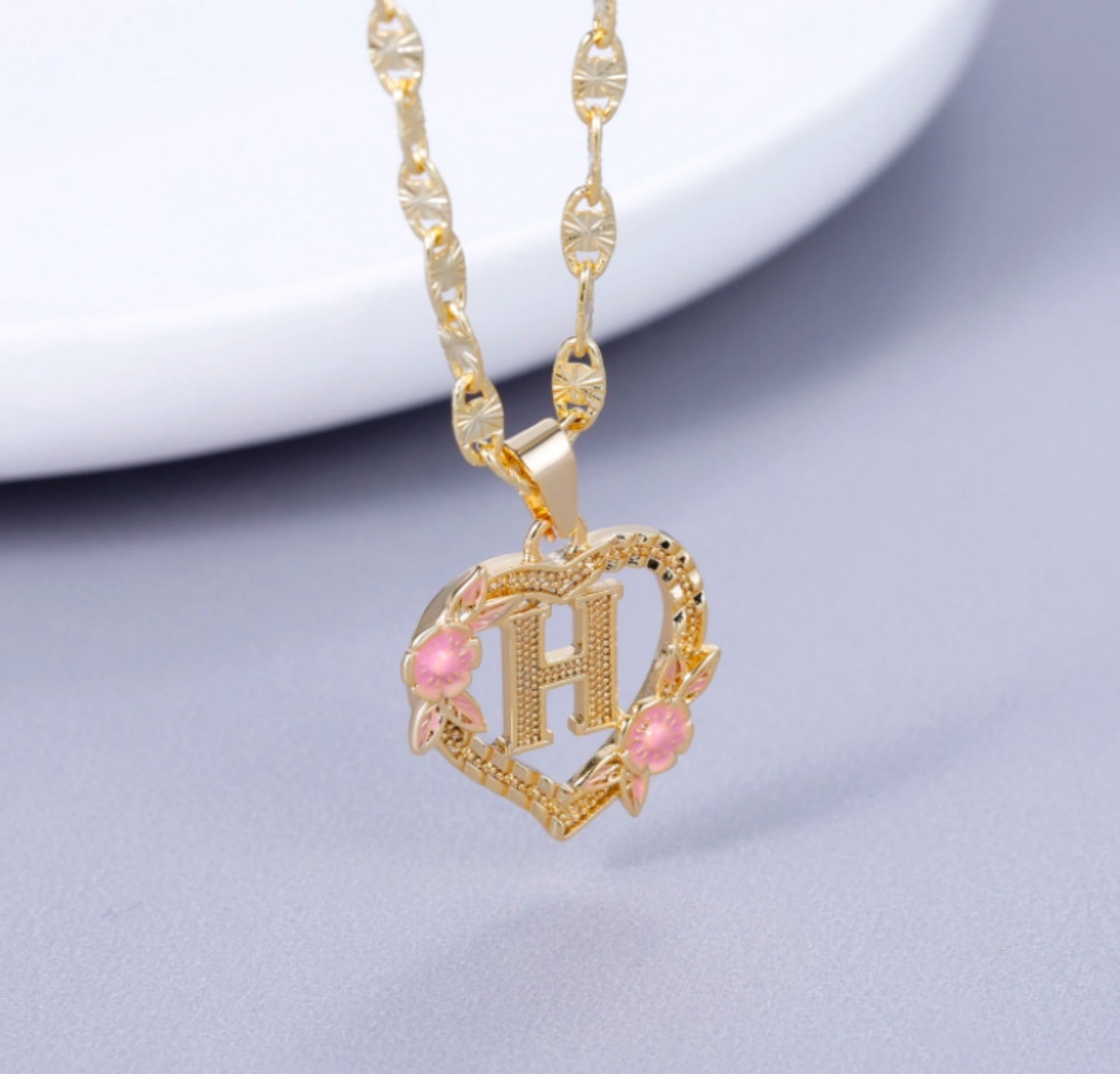 Pendentif Personnalisé Plaqué Or – Cœur Fleuri