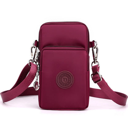 Compact Shoulder Bag – Practical &amp; Elegant