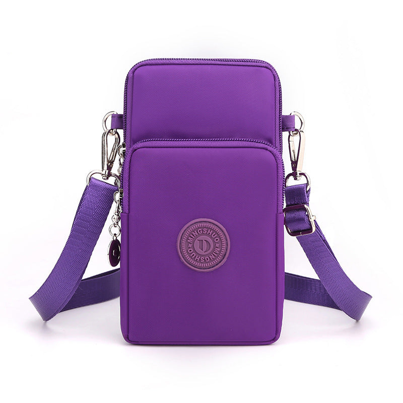 Compact Shoulder Bag – Practical &amp; Elegant