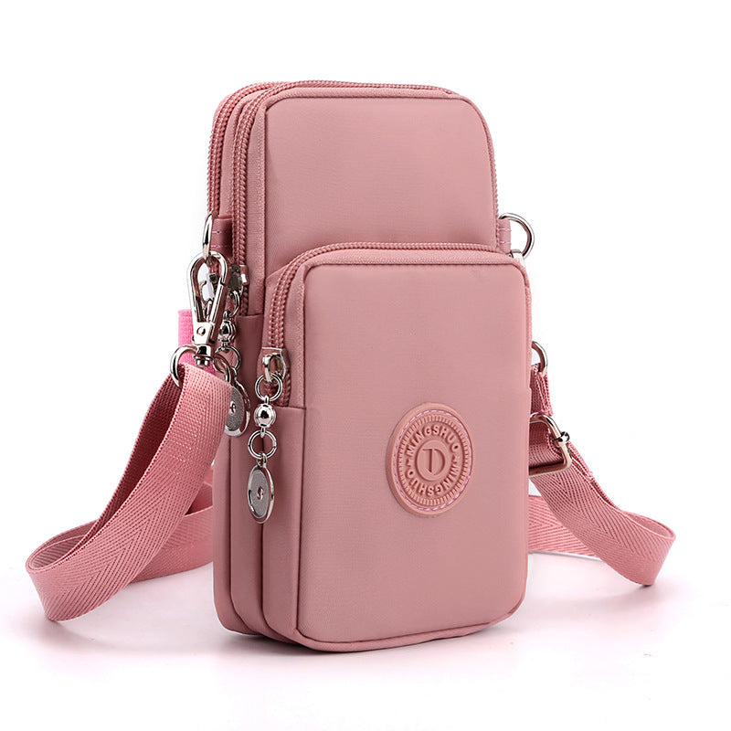 Compact Shoulder Bag – Practical &amp; Elegant
