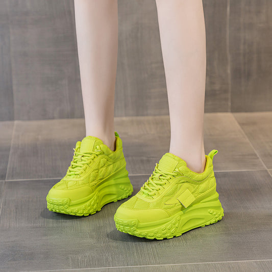 Sneakers – Comfort &amp; Versatile Style