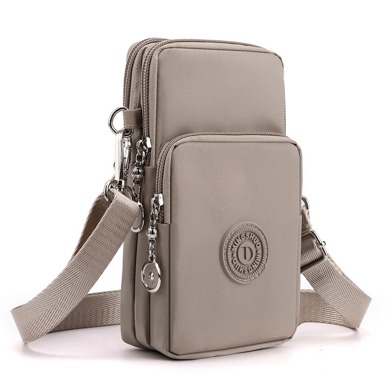 Compact Shoulder Bag – Practical &amp; Elegant