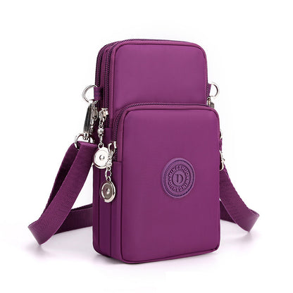 Compact Shoulder Bag – Practical &amp; Elegant