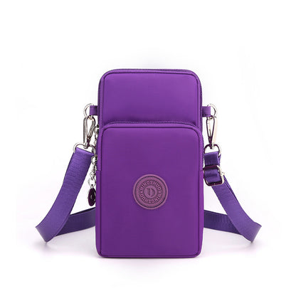 Compact Shoulder Bag – Practical &amp; Elegant