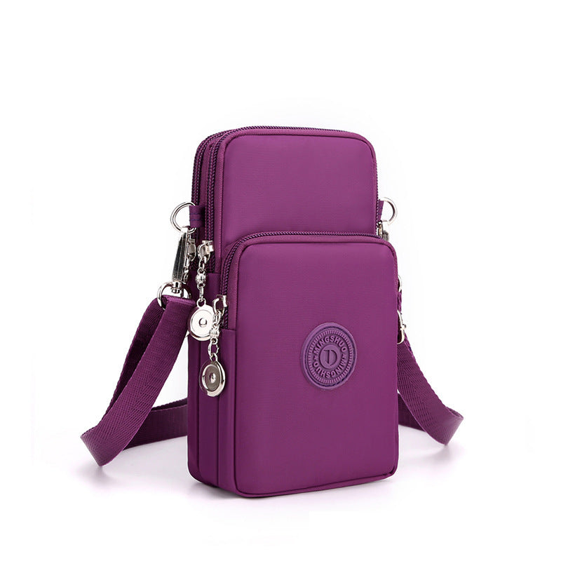Compact Shoulder Bag – Practical &amp; Elegant