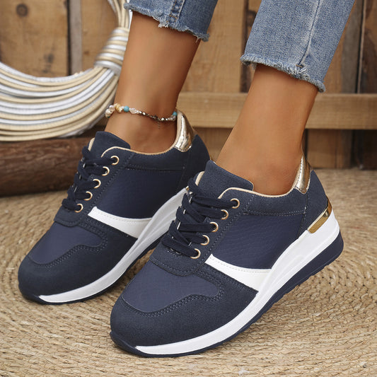 Women's Plus Size Lace-Up Sneakers