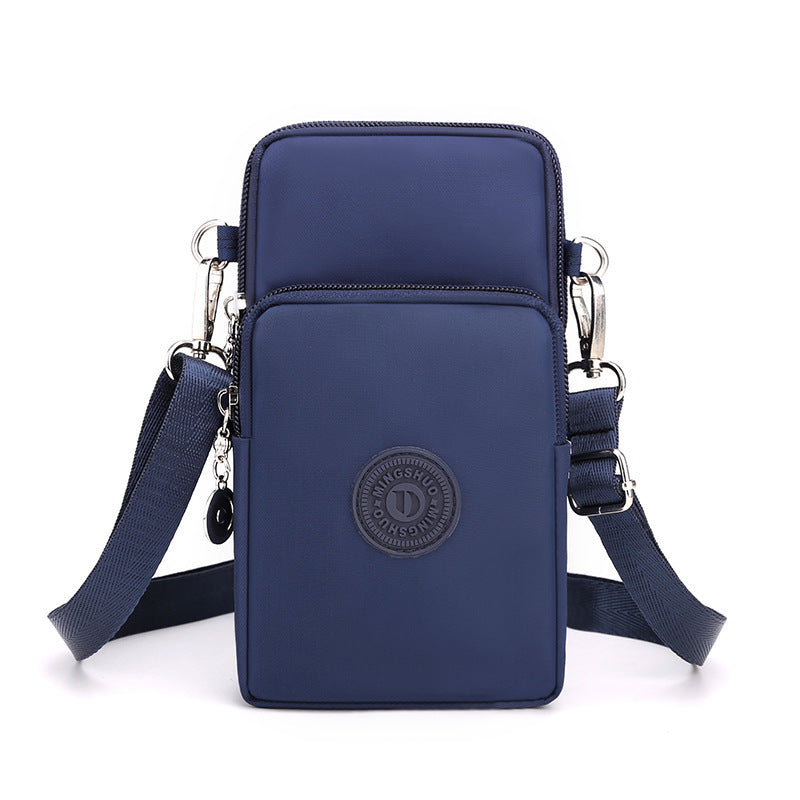 Compact Shoulder Bag – Practical &amp; Elegant