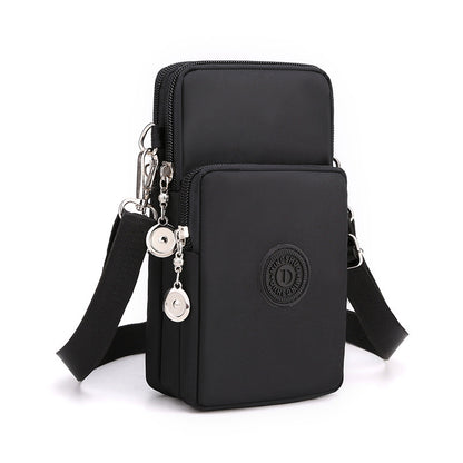 Compact Shoulder Bag – Practical &amp; Elegant