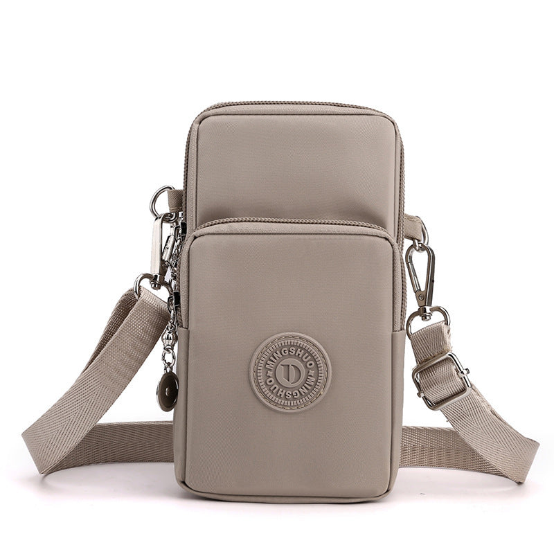 Compact Shoulder Bag – Practical &amp; Elegant