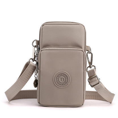 Compact Shoulder Bag – Practical &amp; Elegant