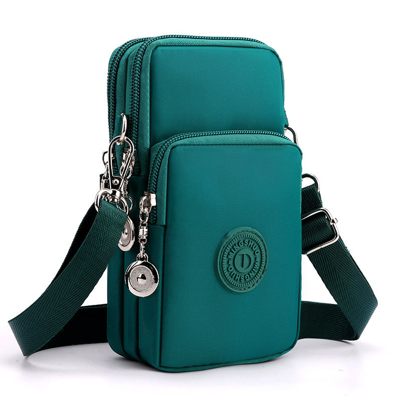 Compact Shoulder Bag – Practical &amp; Elegant