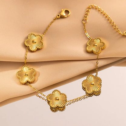 Stainless Steel Flower Bracelet – Elegance &amp; Trendy