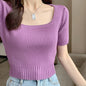 T-shirt Court Femme – Col Carré, Manches Courtes, Style