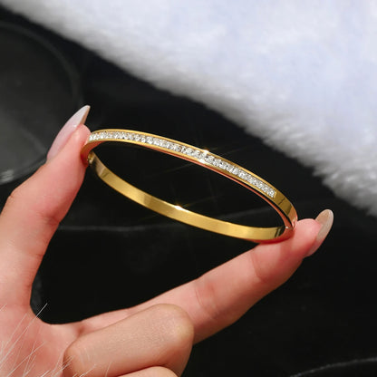 Bracelet Trèfle à Quatre Feuilles & Clou – Acier Inoxydable