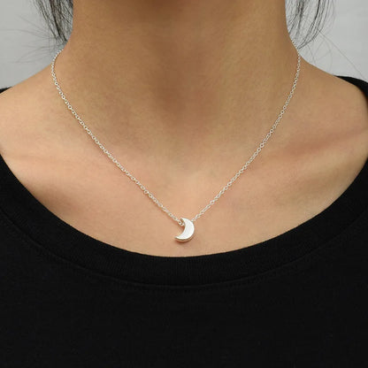 Two Leaf Necklace – Elegance and Simplicity