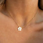 Collier Vintage Fleur en Nacre & Cœur – Acier Inoxydable Doré