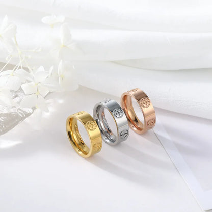 Bague Croix en Acier Inoxydable – Élégance