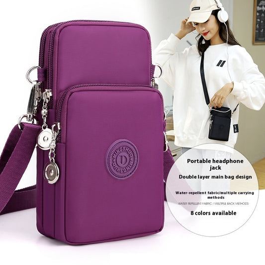 Compact Shoulder Bag – Practical &amp; Elegant