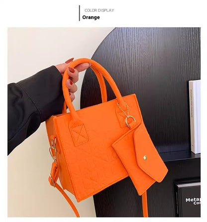 Petit Sac à Main en Feutre – Élégance et Simplicité pour un Style Tendance