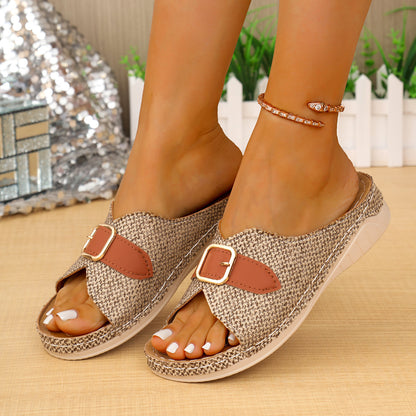 Sandales Compensées à Boucle – Confort & Style